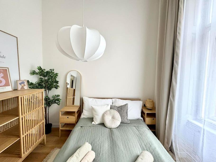 5 Min Dancing House Apartment Prague, Luxury And Modern Exteriör bild